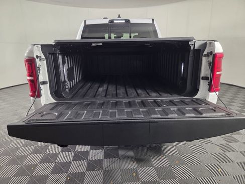 Certified 2025 RAM 1500 Tungsten AWD/4WD image 31