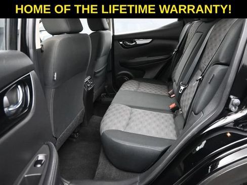 Used 2022 Nissan Rogue Sport SV AWD/4WD image 35