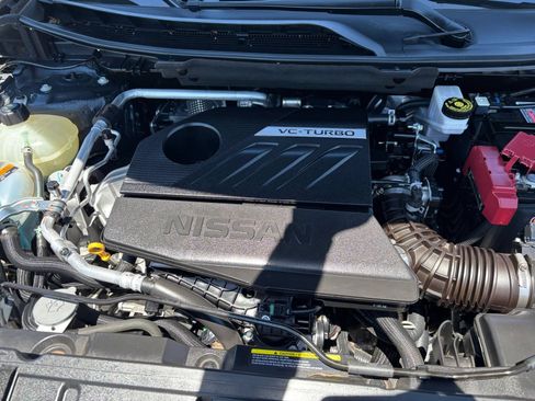 Used 2025 Nissan Rogue SV FWD image 34