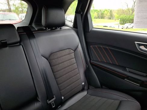 Used 2024 Ford Edge ST-Line AWD/4WD image 27