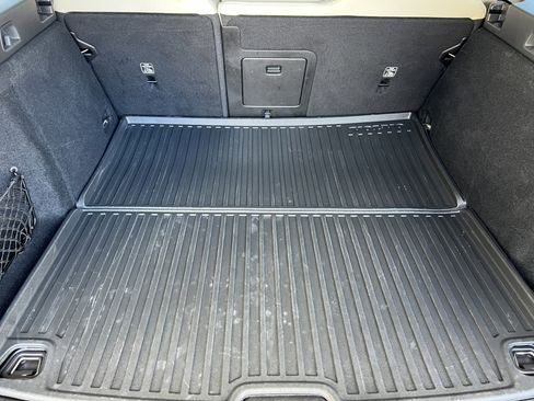 Used 2023 Volvo V60 B5 Cross Country Plus w/ Climate Package image 21