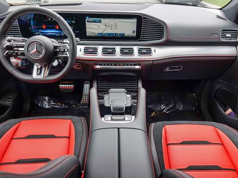 New 2026 Mercedes-Benz GLE 53 AMG 4MATIC Coupe image 12