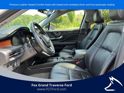 Used 2022 Lincoln Corsair Reserve w/ Equipment Group 201A AWD/4WD image 4