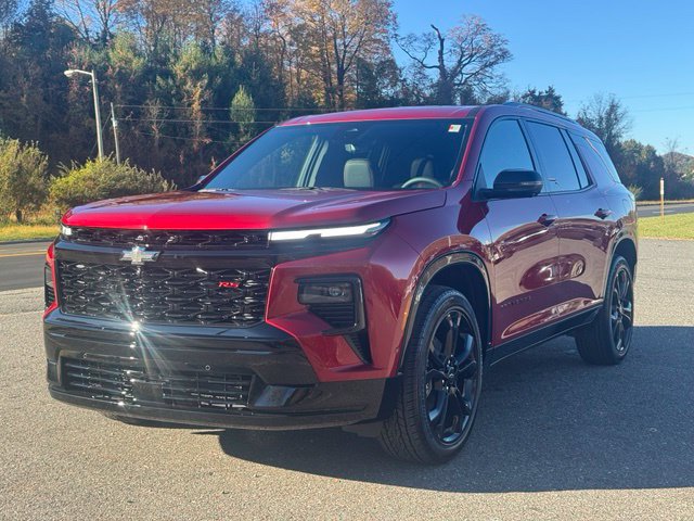 New 2027 Chevrolet Traverse RS w/ LPO, Floor Liner Package AWD/4WD image 3