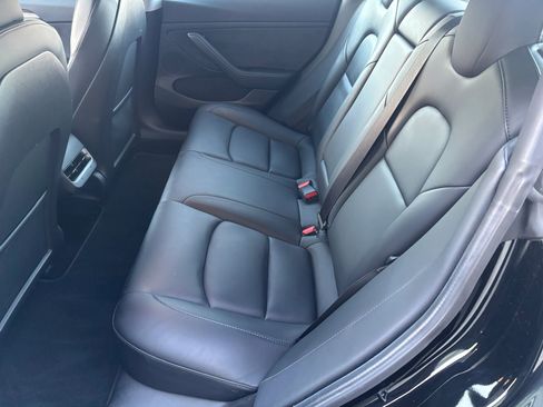 Used 2022 Tesla Model 3 Long Range image 12