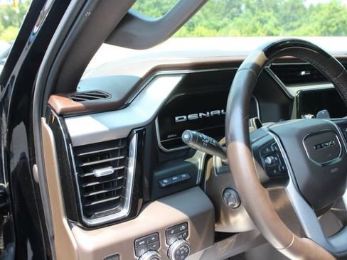 Used 2022 GMC Sierra 1500 Denali w/ Technology Package AWD/4WD image 20