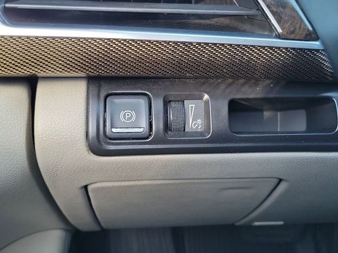 Used 2018 Cadillac CT6 Luxury image 17