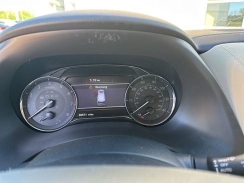 Used 2023 INFINITI QX80 Luxe w/ Cargo Package image 12