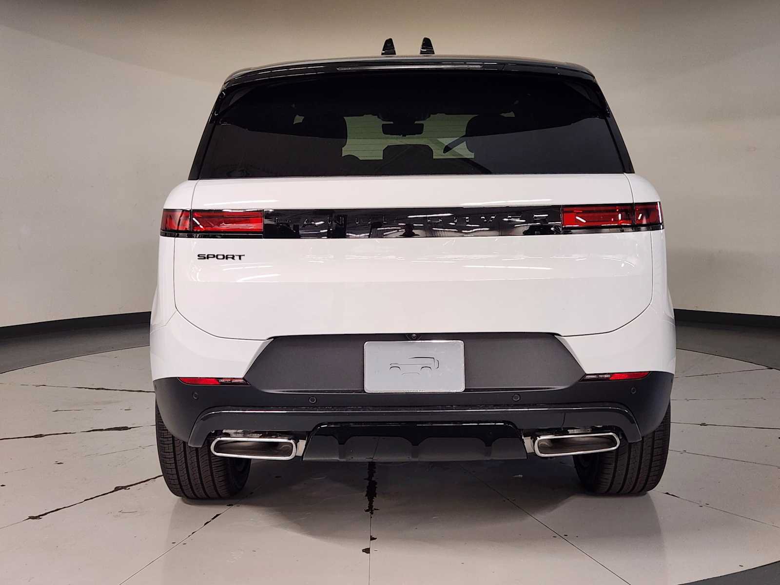 New 2027 Land Rover Range Rover Sport SE AWD/4WD image 10