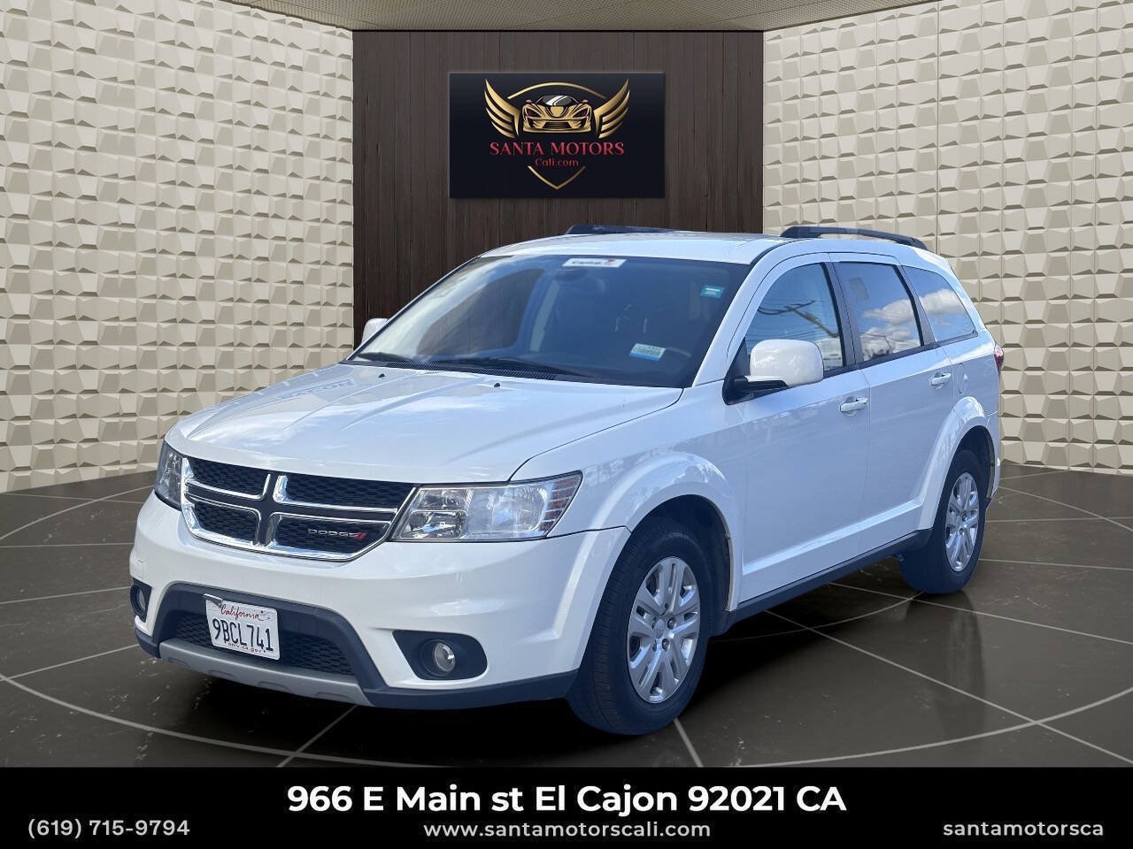 Used 2019 Dodge Journey SE w/ Connectivity Group FWD image 1