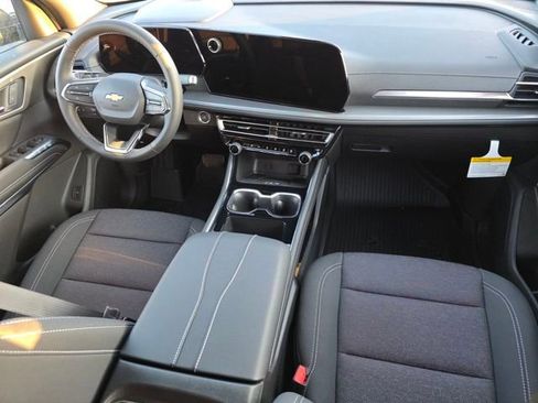 New 2026 Chevrolet Traverse LT w/ LPO, Floor Liner Package image 24