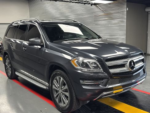 Used 2014 Mercedes-Benz GL 450 4MATIC image 7