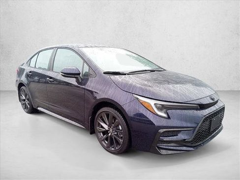 Used 2026 Toyota Corolla SE FWD image 3