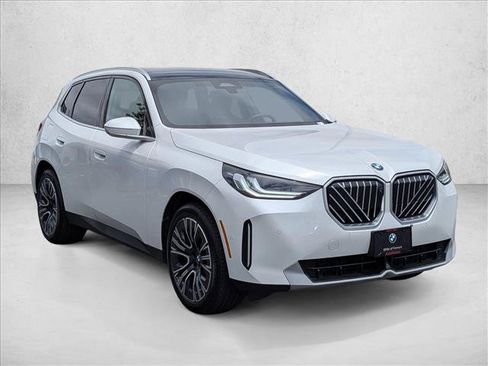 Used 2026 BMW X3 xDrive30i w/ Premium Package AWD/4WD image 3