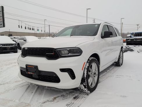Used 2024 Dodge Durango GT image 3