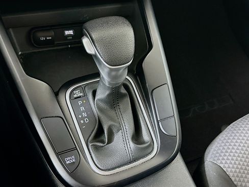 Used 2025 Kia Soul LX w/ LX Technology Package image 23