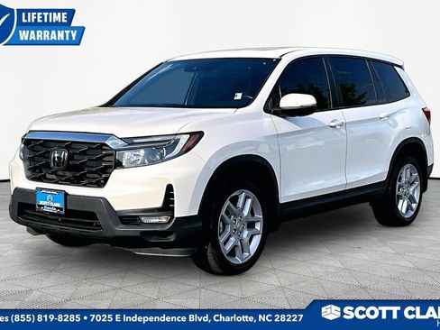 Used 2024 Honda Passport EX-L image 3