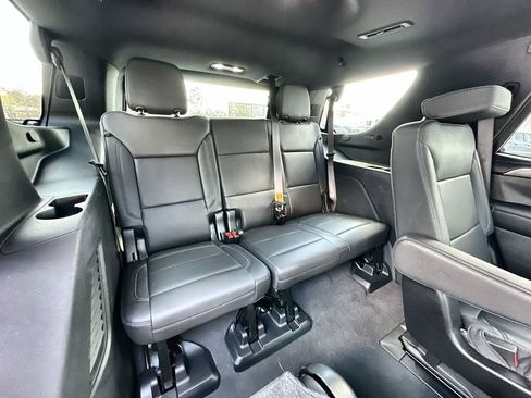 Certified 2024 Chevrolet Tahoe Z71 w/ Luxury Package image 27