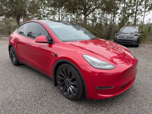 Used 2022 Tesla Model Y Performance image 3