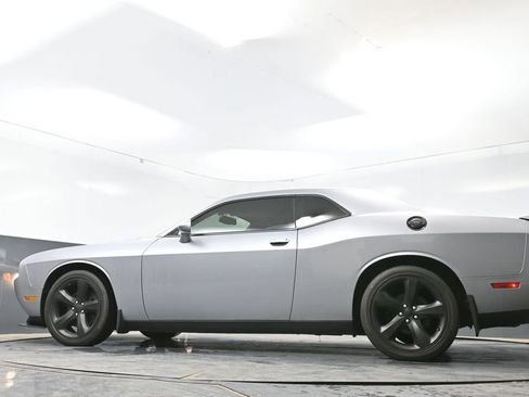 Used 2014 Dodge Challenger SXT w/ Super Sport Group (SS/T) RWD image 29