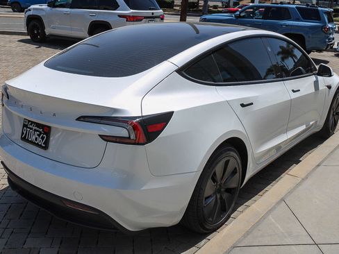 Used 2025 Tesla Model 3 Long Range RWD image 7