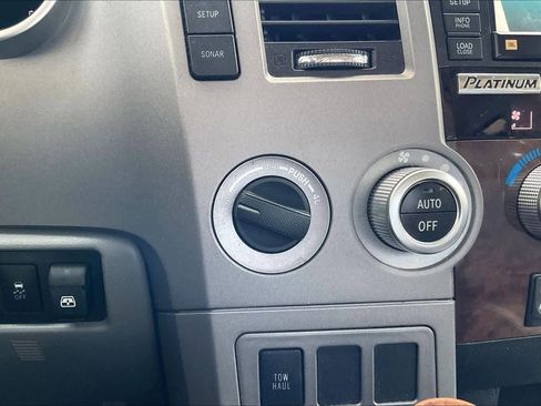 Used 2012 Toyota Tundra Limited w/ Platinum Pkg image 32