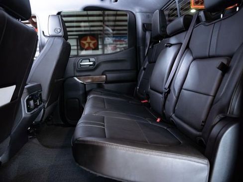 Used 2019 Chevrolet Silverado 1500 High Country image 27