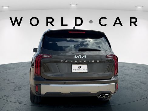 Certified 2025 Kia Telluride S FWD image 6