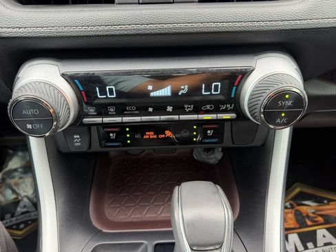 Used 2024 Toyota RAV4 Limited w/ Weather Package AWD/4WD image 19
