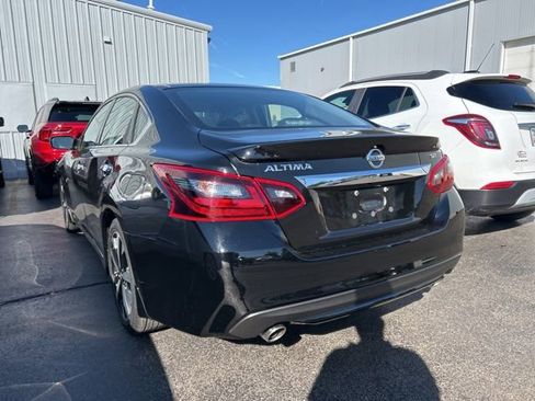 Used 2018 Nissan Altima 2.5 SR FWD image 2