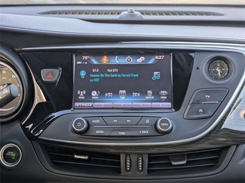 Used 2020 Buick Envision Essence image 22