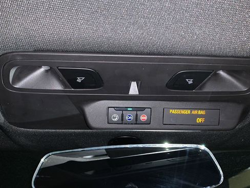 Used 2022 Chevrolet Camaro LT w/ RS Package image 11