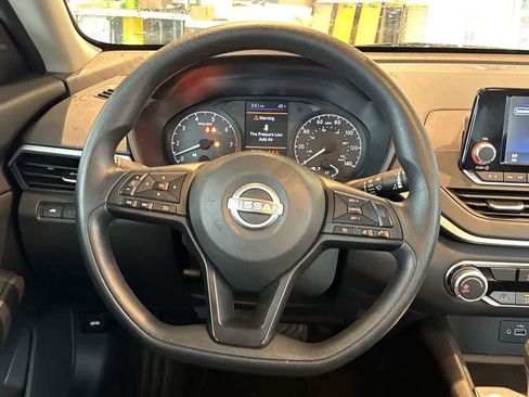 Used 2024 Nissan Altima 2.5 S image 18