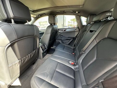 Used 2026 Porsche Macan AWD/4WD image 36