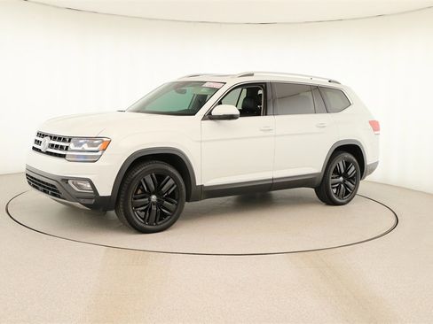 Used 2018 Volkswagen Atlas SEL Premium image 13
