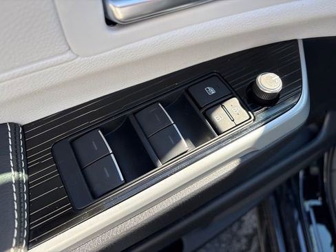 New 2026 Toyota Sienna XSE image 15