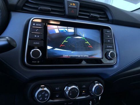 Used 2025 Nissan Versa SV image 28