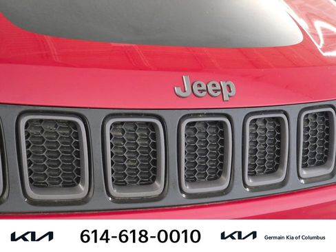 Used 2020 Jeep Compass Trailhawk AWD/4WD image 14