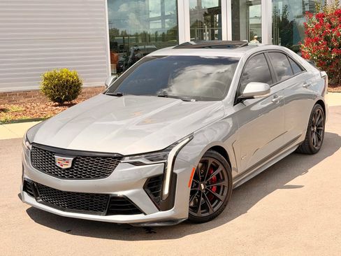 Used 2023 Cadillac CT4 V Blackwing w/ Driver Assist Package RWD image 5