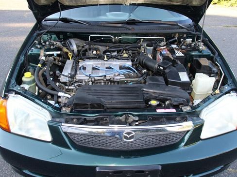 Used 1999 MAZDA Protege ES FWD image 18