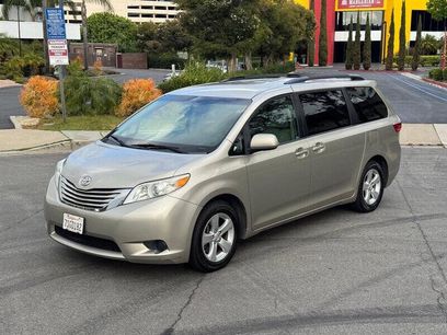 Used 2015 Toyota Sienna LE