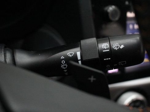 Used 2017 Subaru Crosstrek 2.0i Limited image 15