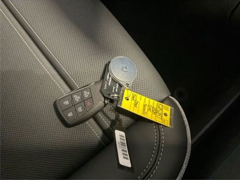 New 2025 GMC Sierra EV Denali image 28