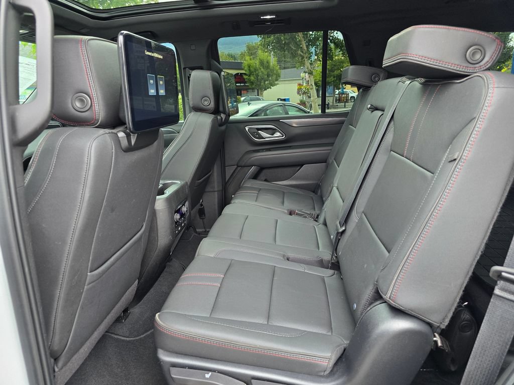 Used 2023 Chevrolet Tahoe RST w/ Luxury Package AWD/4WD image 18