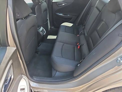 Used 2023 Chevrolet Malibu LT w/ Driver Confidence Package FWD image 17