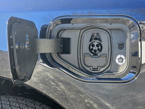 New 2025 Ford F150 Lightning Flash image 6