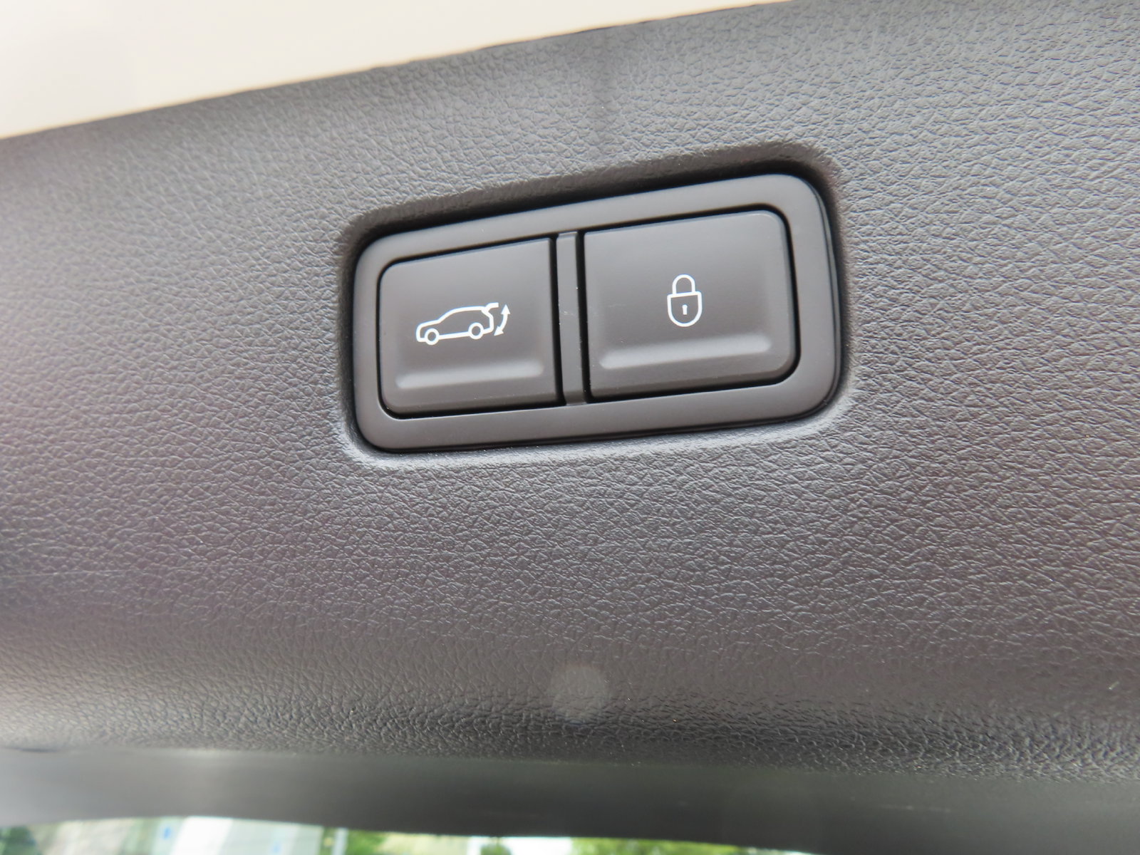 Used 2026 Genesis GV70 2.5T Advanced AWD/4WD image 40