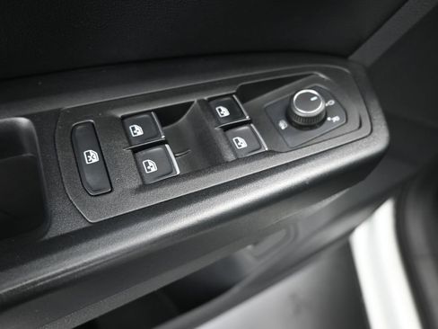 Used 2019 Volkswagen Atlas SE image 13