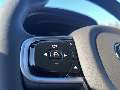 New 2026 Volvo V60 B5 Cross Country Ultra w/ Protection Package Premier image 28