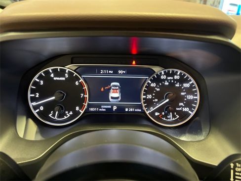 Used 2023 Nissan Rogue SV image 22